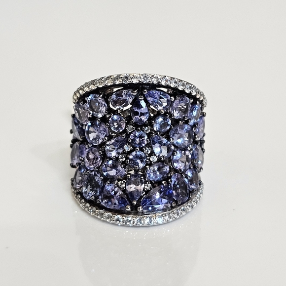 Estate Jewelry - Earth Mined Tanzanite Cluster Ring Size 8! NWT